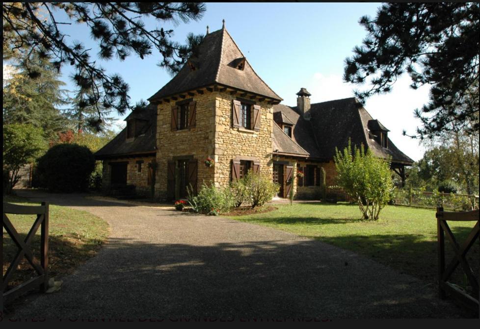 La Borie Du Cambord - Gites Et Chambres D'Hotes Sarlat Extérieur photo